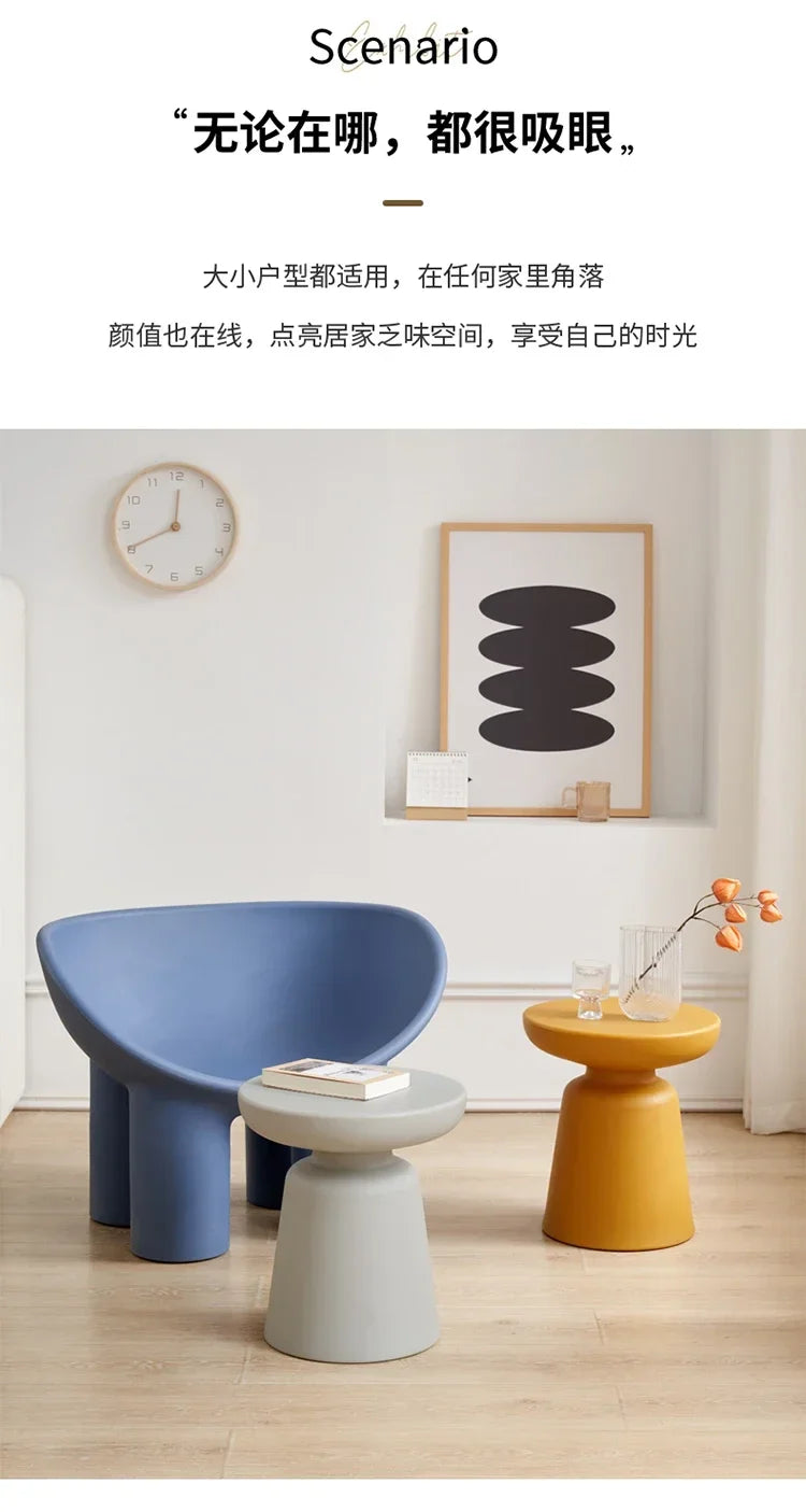 The Solvi Compact Coffee Table