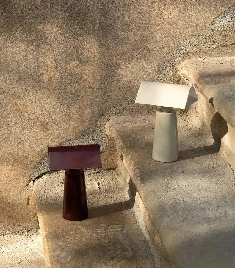 Windsor Dining Table