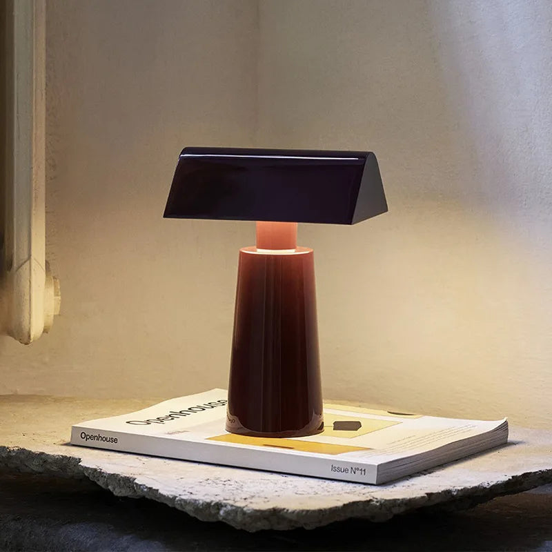 Windsor Dining Table