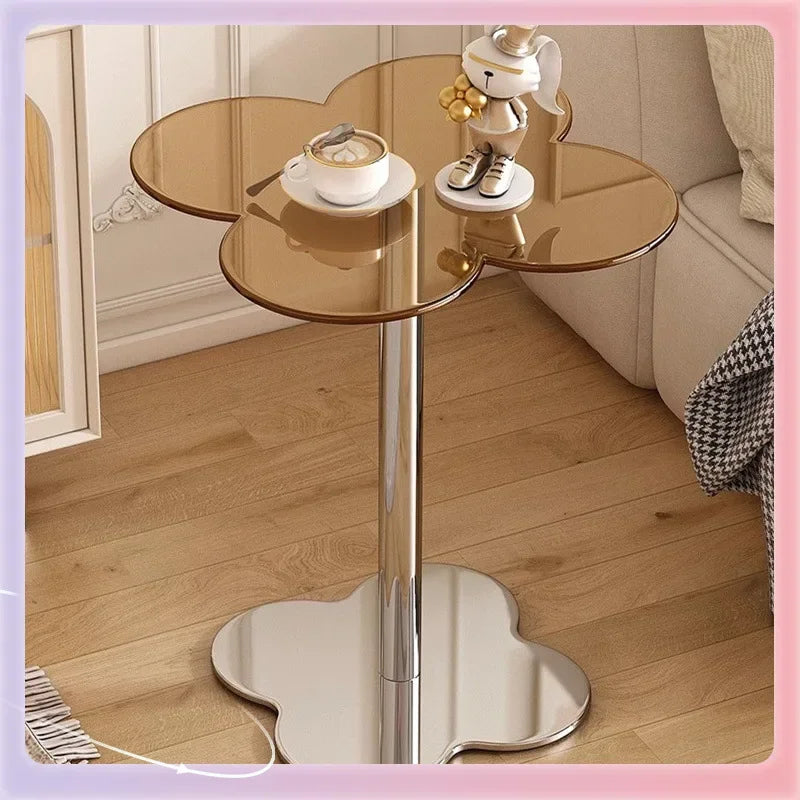 Versailles Accent Piece