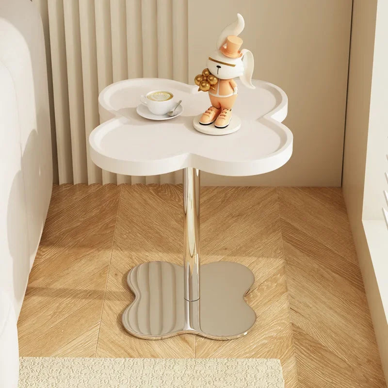 Versailles Accent Piece