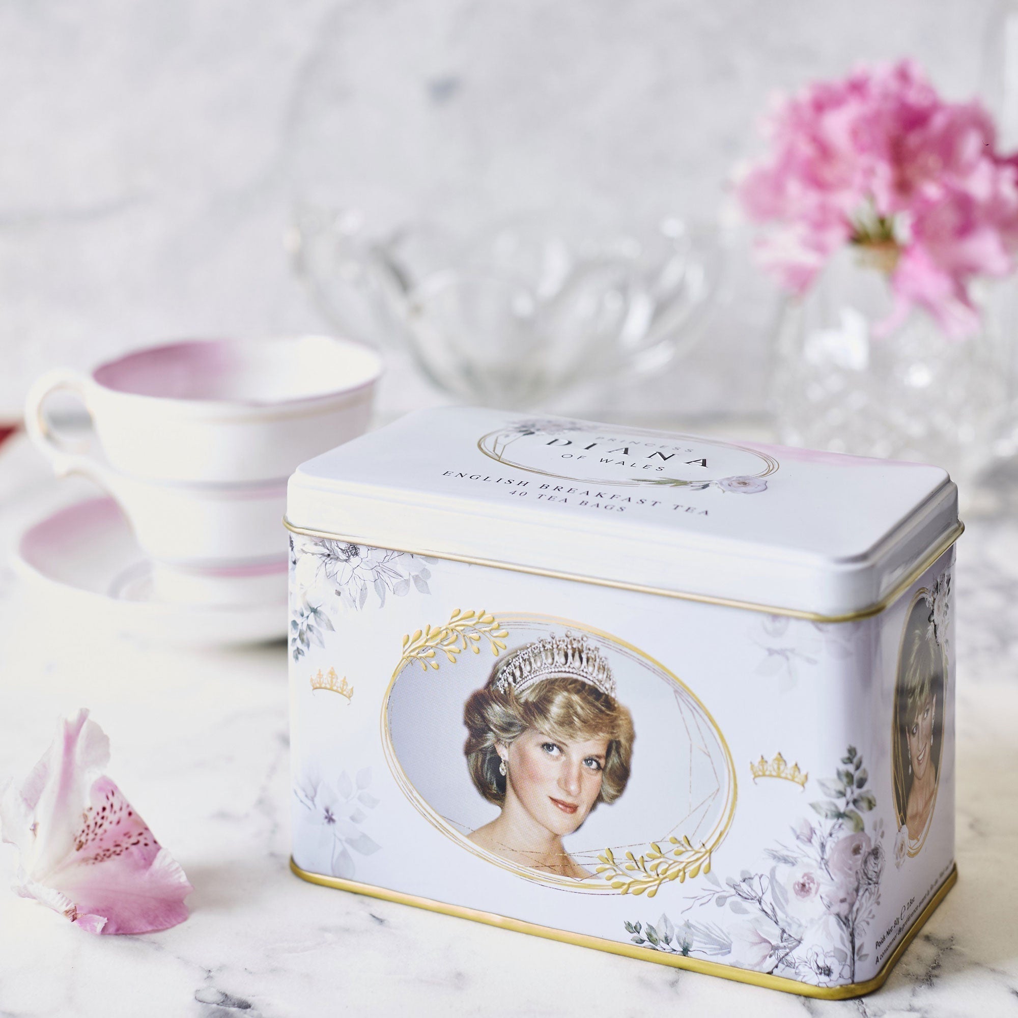 Royal Family Classic Tea Tin