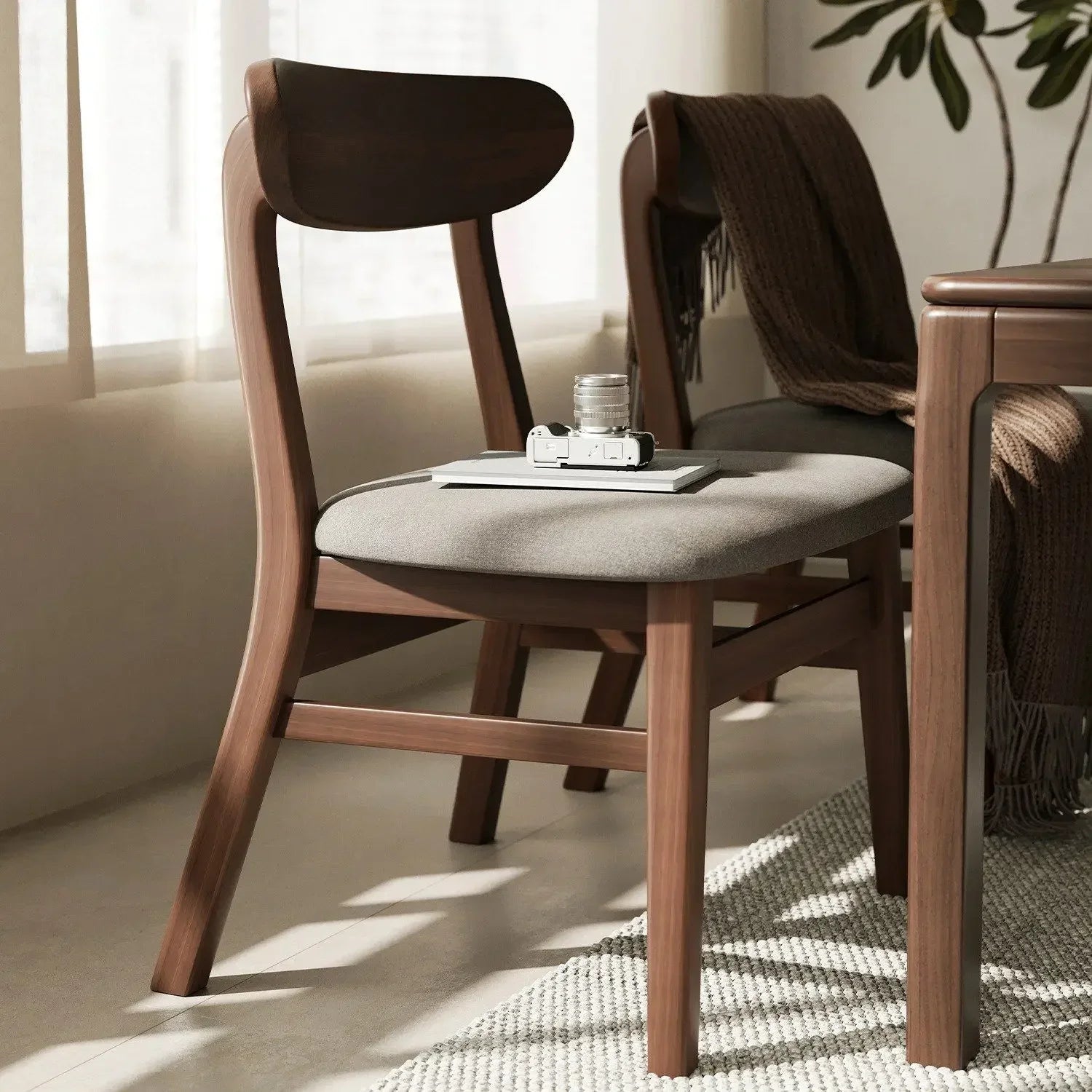 The Poise Chair